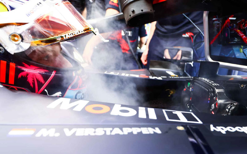 F1 drivers stay cool post img